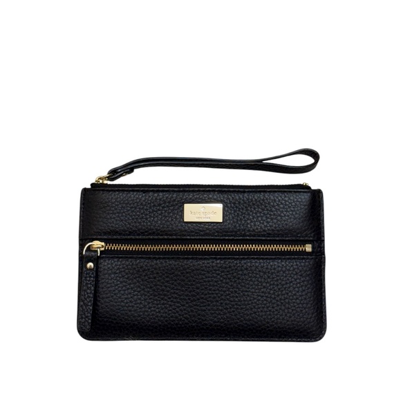kate spade Handbags - KATE SPADE NEW YORK HIGHLAND PLACE WRISTLET